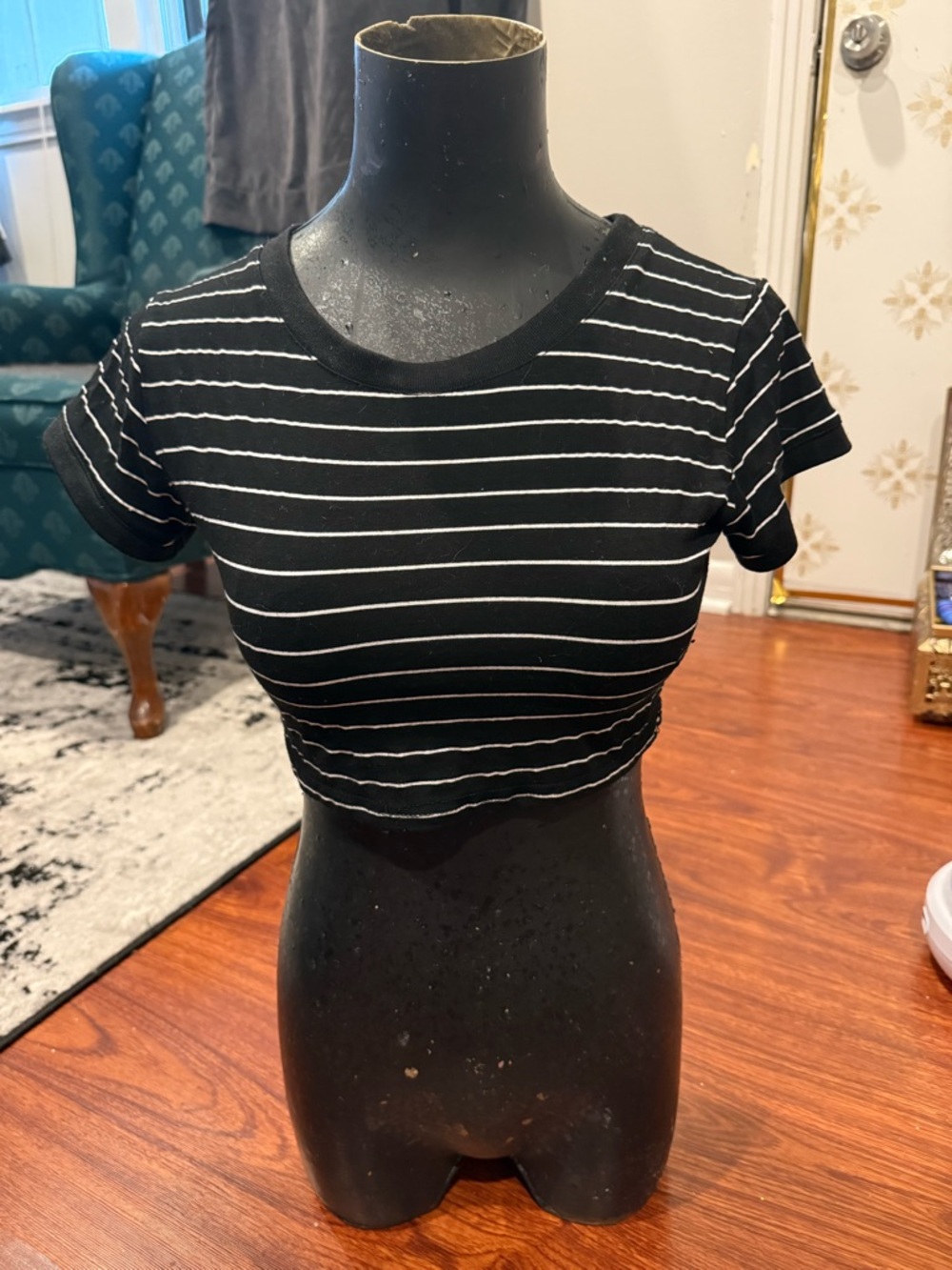 Black & White Striped Crop Tee - Women